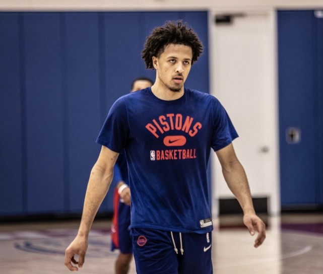 他果断的决 他果断的决